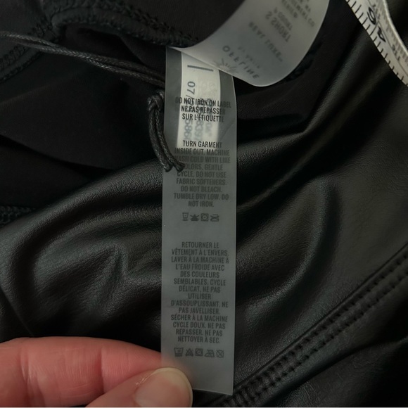 NWT Offline Aerie Faux Leather Look Leggings Black Size Small Short High Rise - Picture 5 of 12